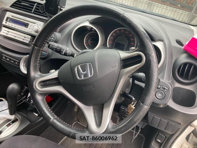 Honda FIT 2007-11 8742103-10