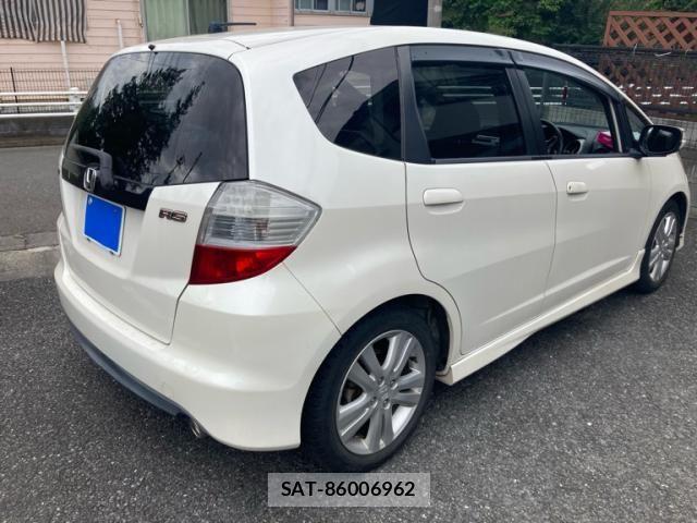 Honda FIT 2007-11 8742103-2