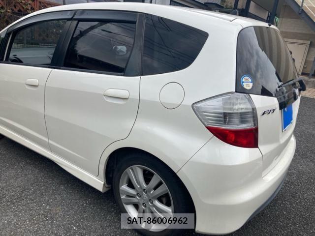 Honda FIT 2007-11 8742103-3