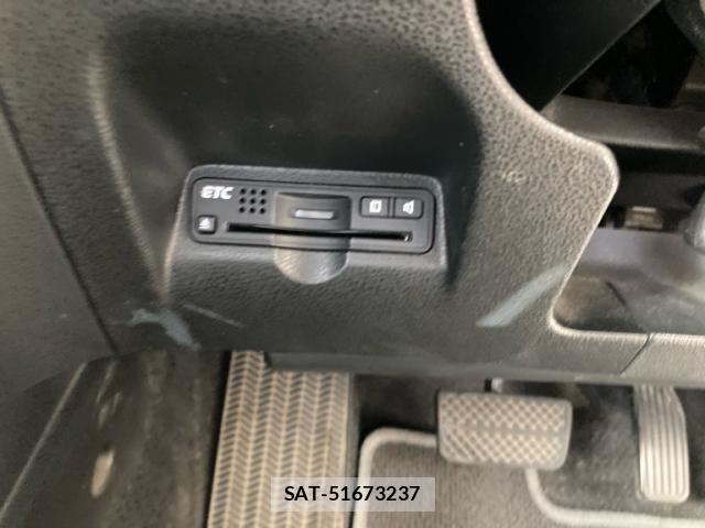 Honda FIT 2009-10 8742108-18