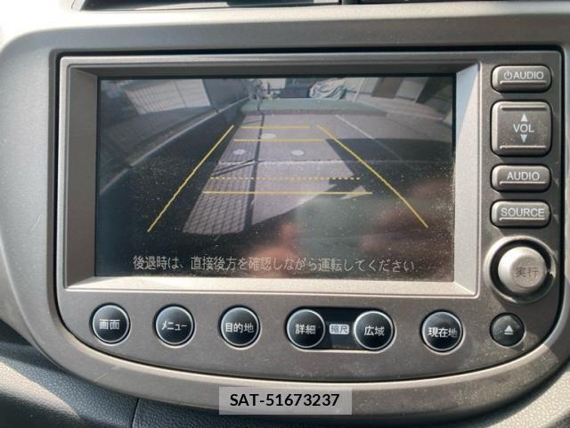 Honda FIT 2009-10 8742108-25