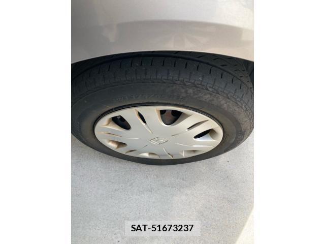 Honda FIT 2009-10 8742108-4