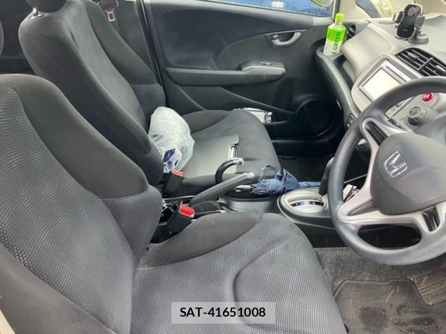 Honda FIT 2011-09 8742097-13