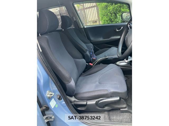 Honda FIT 2010-05 8742117-10