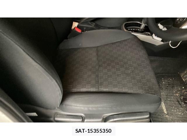 Honda FIT 2015-03 8742088-17
