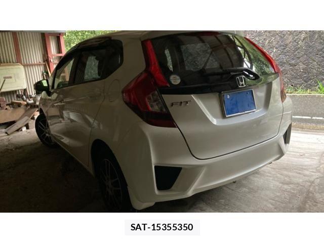 Honda FIT 2015-03 8742088-3