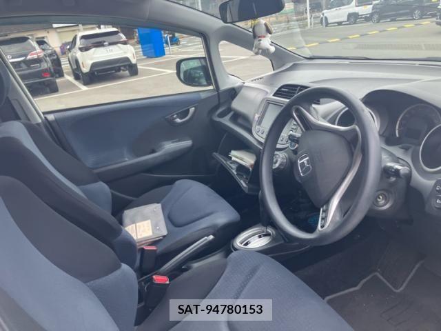 Honda FIT 2009-11 8742099-11