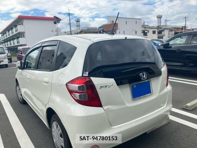 Honda FIT 2009-11 8742099-6