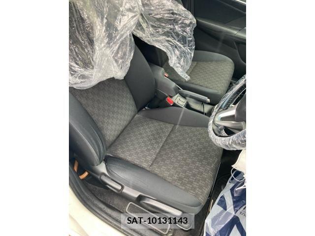 Honda FIT 2016-11 8742093-16