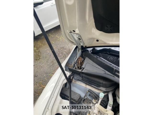 Honda FIT 2016-11 8742093-22