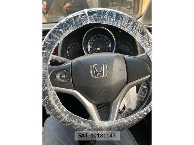 Honda FIT 2016-11 8742093-24