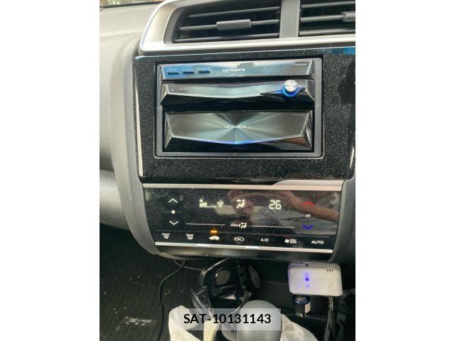 Honda FIT 2016-11 8742093-26