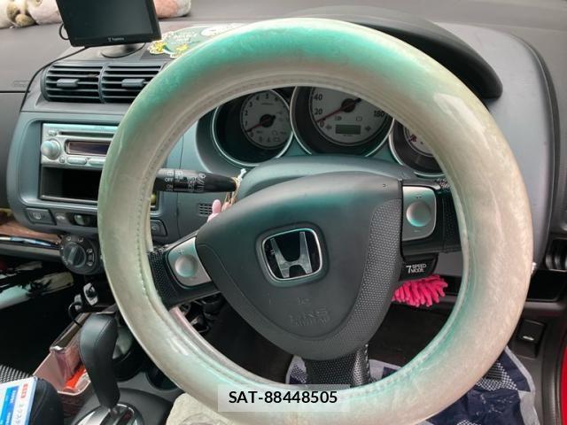 Honda FIT 2003-11 8742104-18