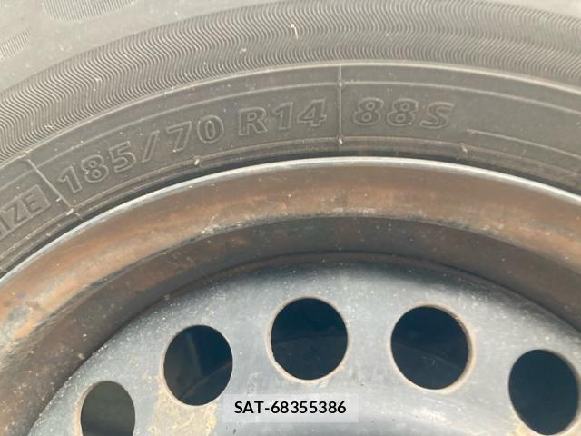 Honda FIT 2009-04 8742112-11