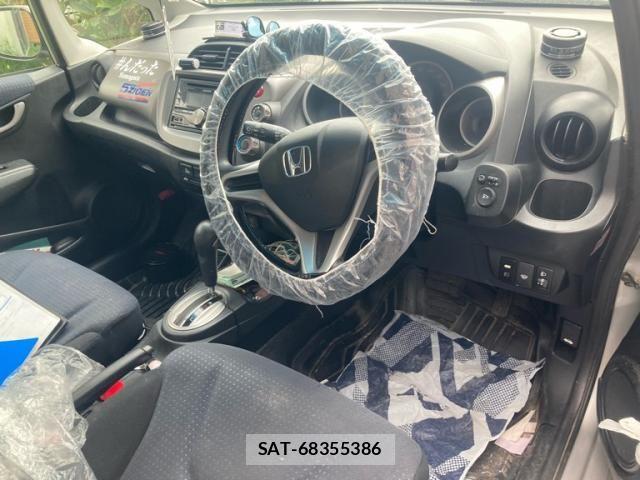 Honda FIT 2009-04 8742112-16
