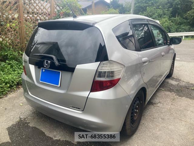 Honda FIT 2009-04 8742112-4