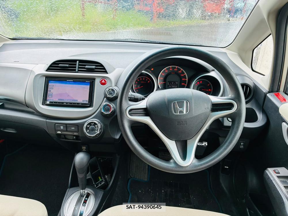 Honda FIT 2009-09 8344480-13