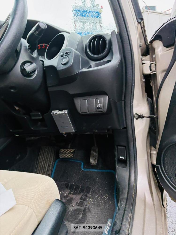 Honda FIT 2009-09 8344480-16