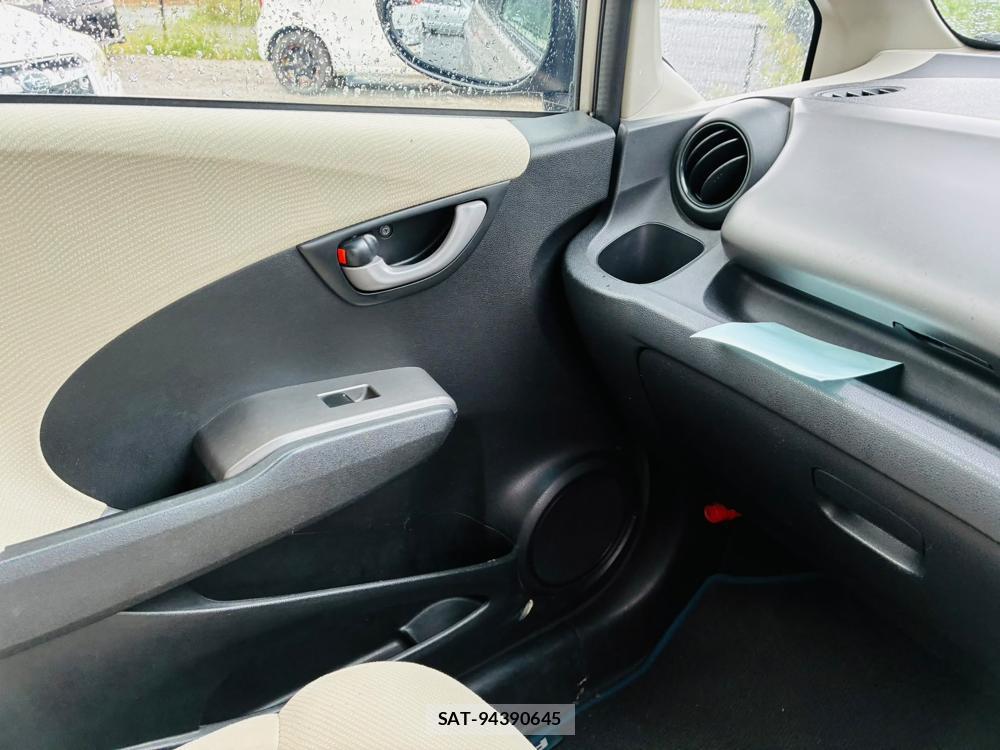 Honda FIT 2009-09 8344480-23