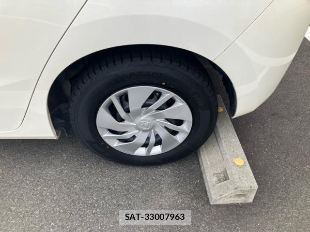 Honda FIT 2013-11 8742083-5