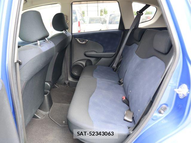 Honda FIT 2010-10 8742090-12