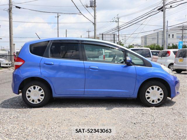 Honda FIT 2010-10 8742090-3