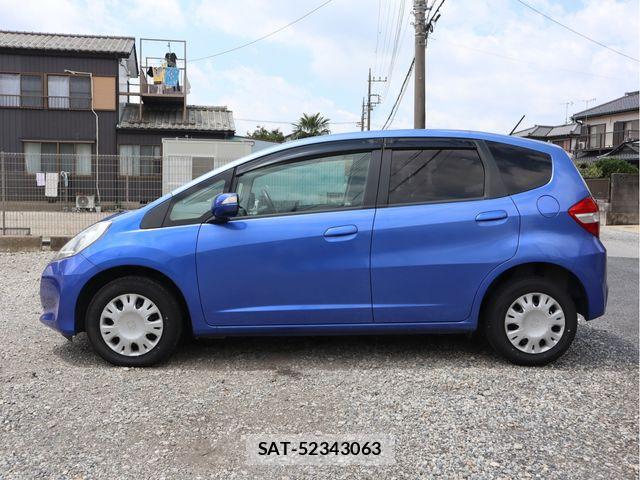 Honda FIT 2010-10 8742090-4