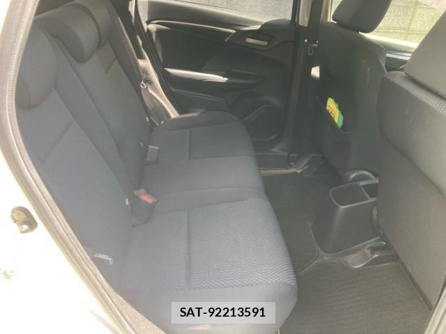 Honda FIT 2018-03 8742077-14