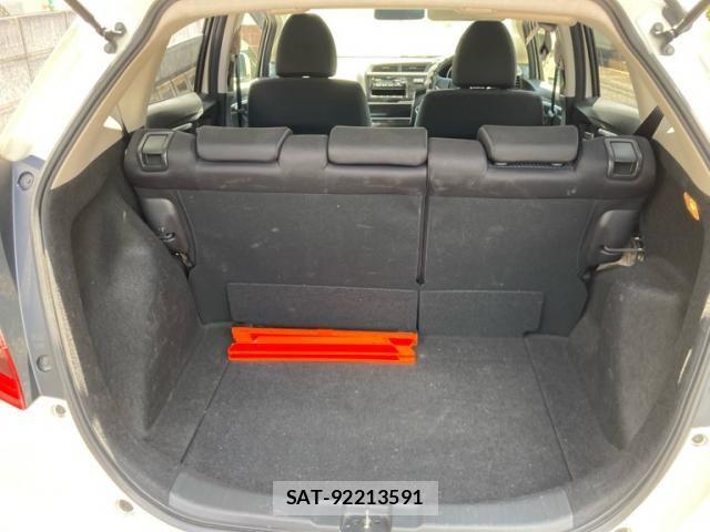Honda FIT 2018-03 8742077-15