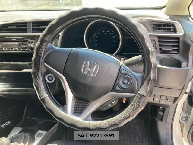 Honda FIT 2018-03 8742077-17