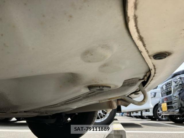 Honda FIT 2016-03 8742085-11