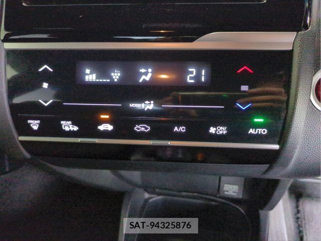 Honda FIT 2015-11 8742074-11