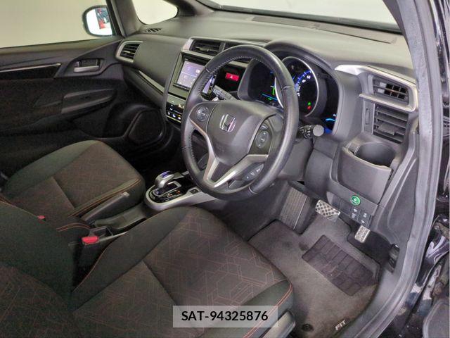 Honda FIT 2015-11 8742074-24