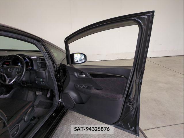 Honda FIT 2015-11 8742074-27