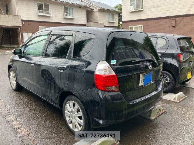 Honda FIT 2005-09 8742107-2