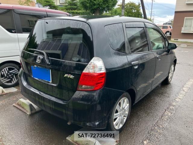 Honda FIT 2005-09 8742107-3