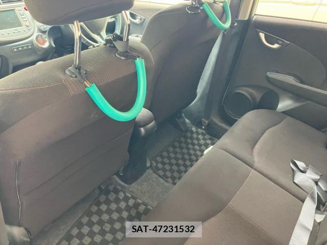 Honda FIT 2012-01 8742098-10