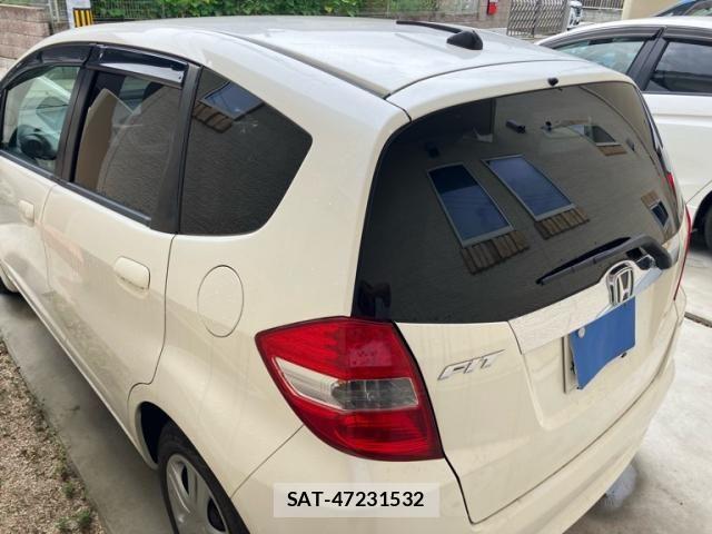 Honda FIT 2012-01 8742098-3
