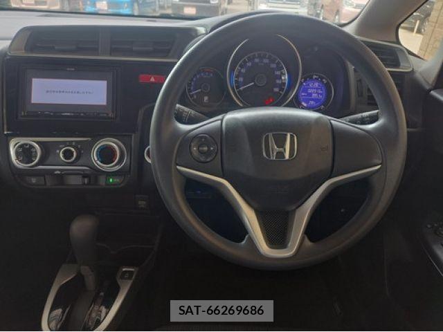 Honda FIT 2013-09 8742086-3