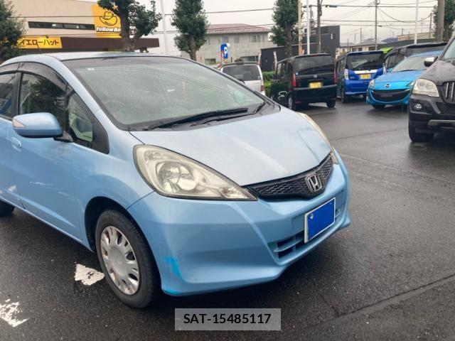 Honda FIT 2013-01 8742094-0