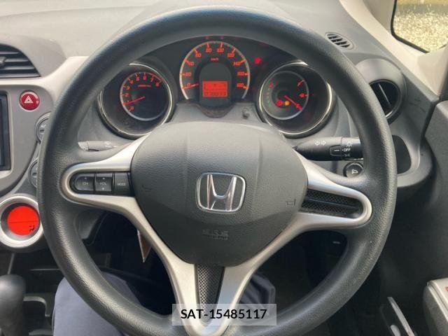 Honda FIT 2013-01 8742094-11