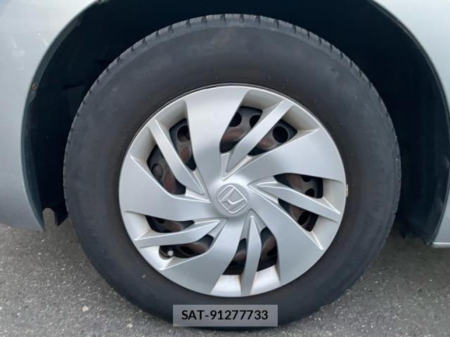 Honda FIT 2014-11 8742084-12