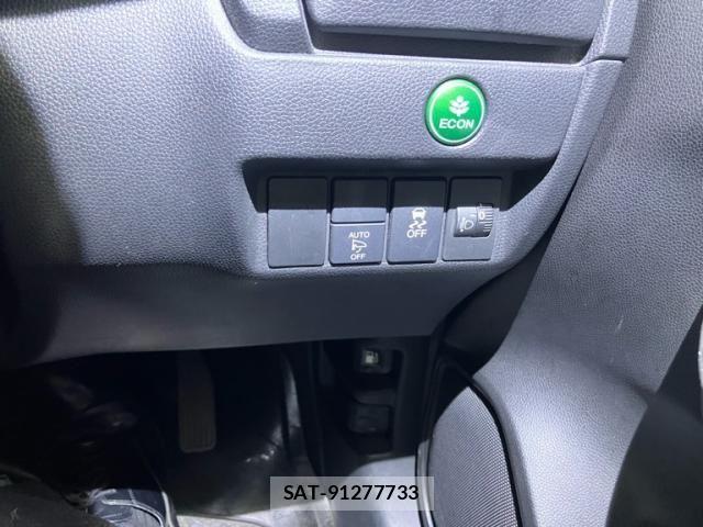 Honda FIT 2014-11 8742084-18