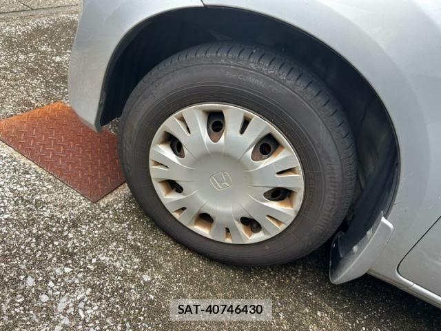 Honda FIT 2010-11 8742106-10
