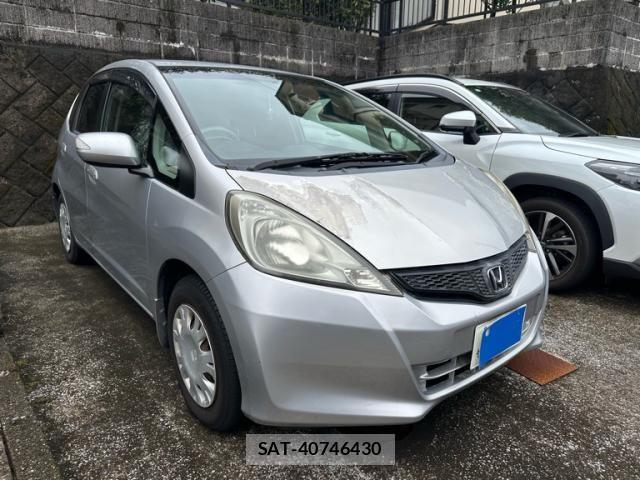 Honda FIT 2010-11 8742106-2