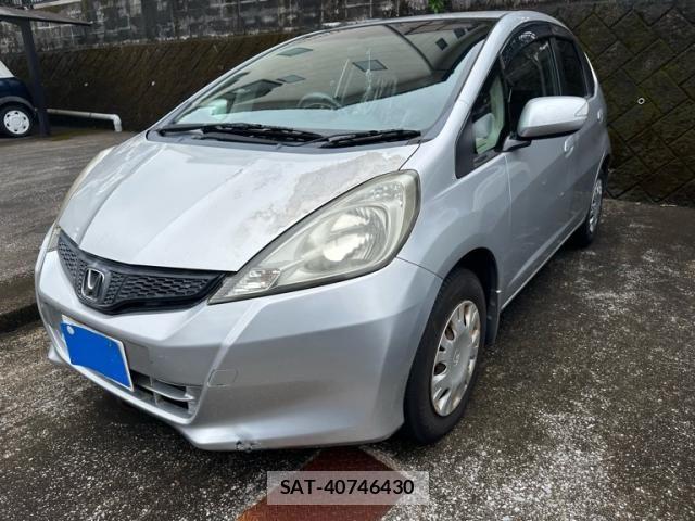 Honda FIT 2010-11 8742106-3