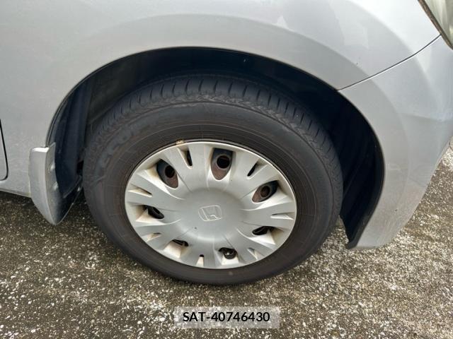 Honda FIT 2010-11 8742106-7