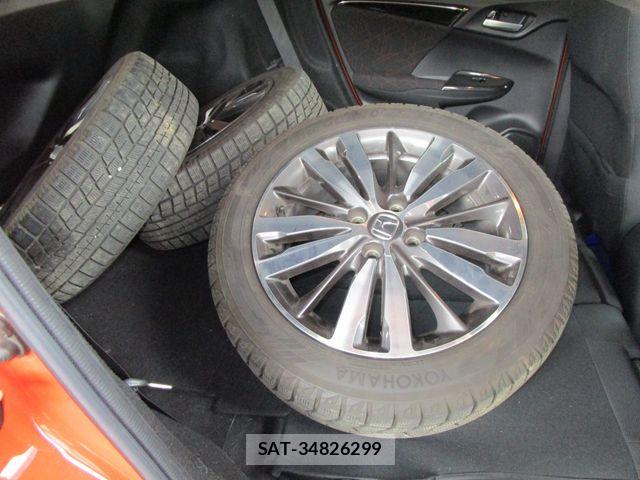 Honda FIT 2016-09 8742071-11