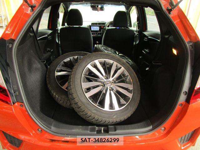 Honda FIT 2016-09 8742071-12