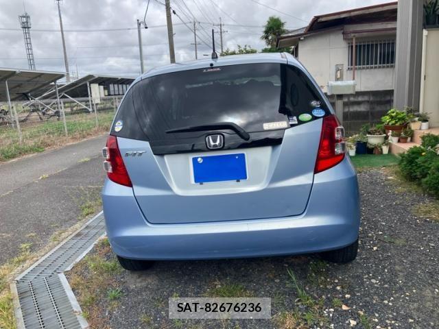 Honda FIT 2009-10 8742113-2